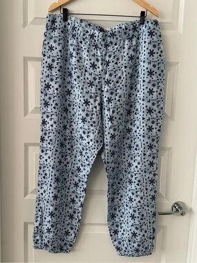 NWT Gap Body Women’s Cozy Flannel Pajama Pants Size XL, Jogger Style!